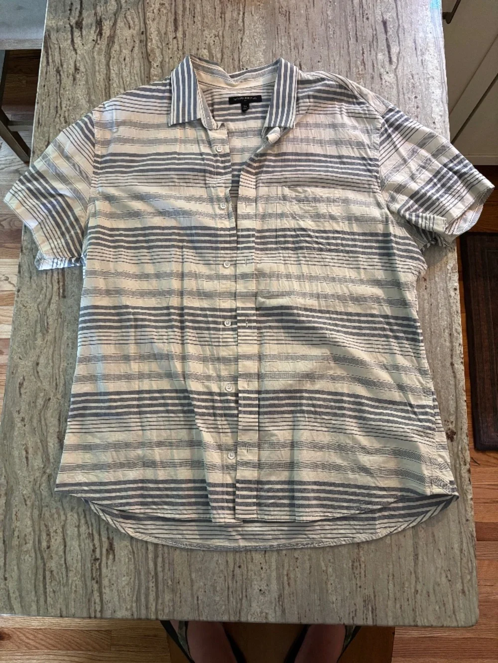 Banana Republic Short Sleeve Button Up